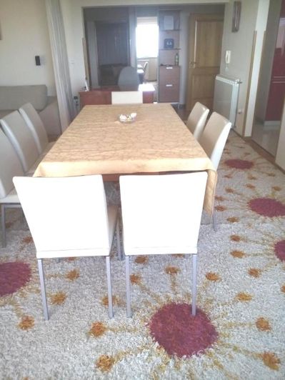 Image No.9-8 Bed Property for sale