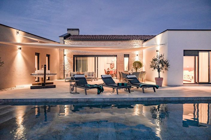Image No.1-3 Bed Property for sale