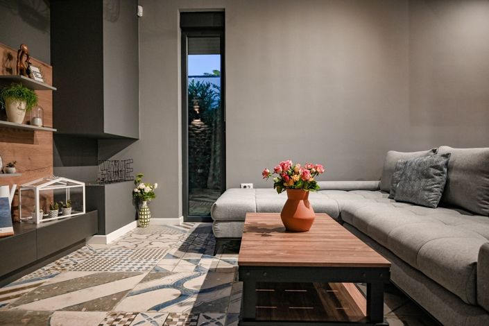 Image No.13-3 Bed Property for sale