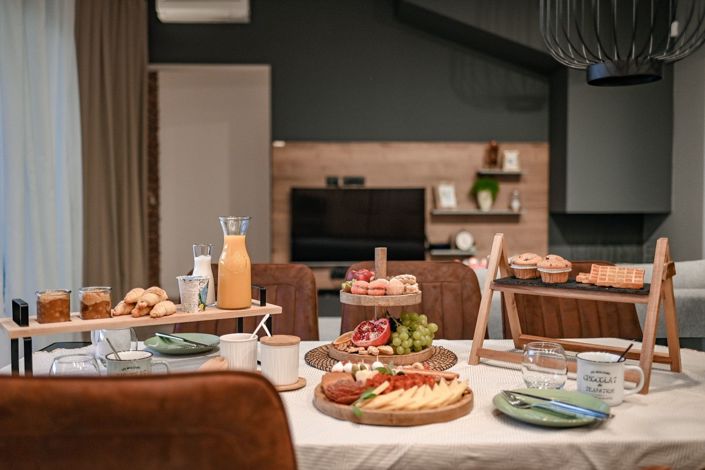 Image No.9-3 Bed Property for sale