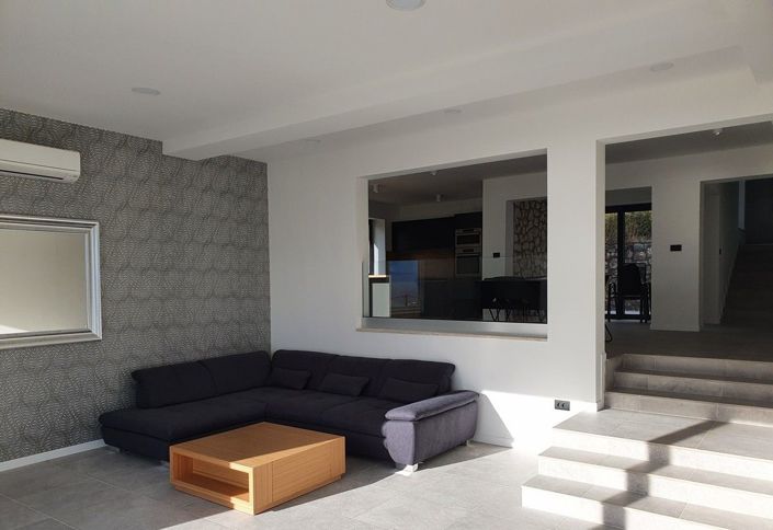 Image No.7-Propriété de 4 chambres à vendre à Kostrena