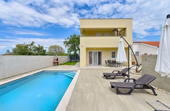 Image No.1-Propriété de 3 chambres à vendre à Croatie