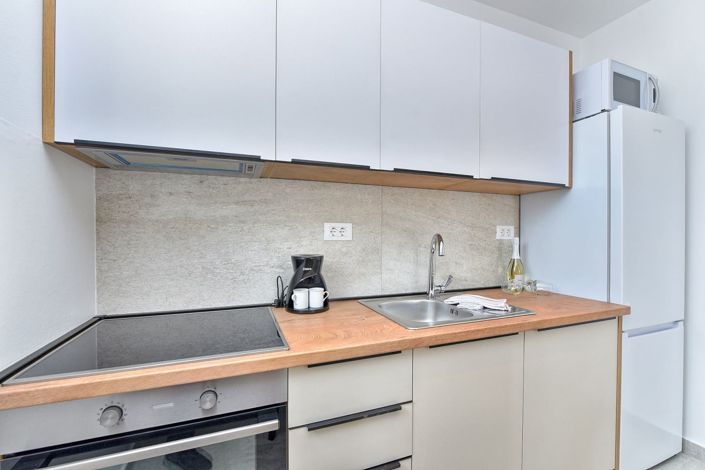 Image No.20-3 Bed Property for sale