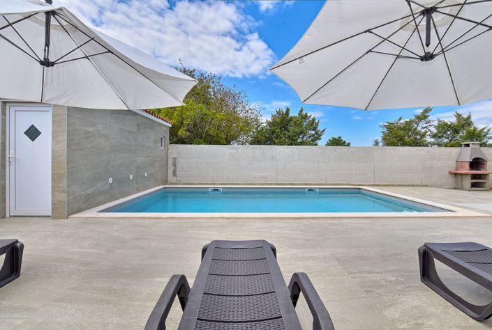 Image No.5-3 Bed Property for sale