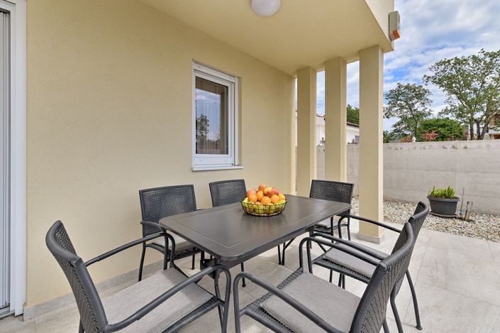 Image No.9-3 Bed Property for sale