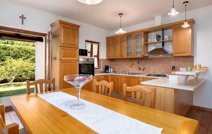 Image No.14-3 Bed Property for sale