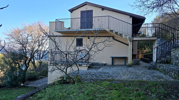 Image No.9-12 Bed Property for sale