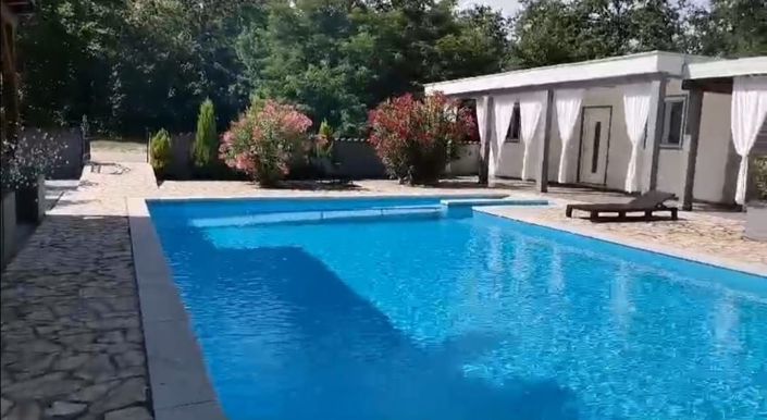 Image No.5-Propriété de 6 chambres à vendre à Croatie