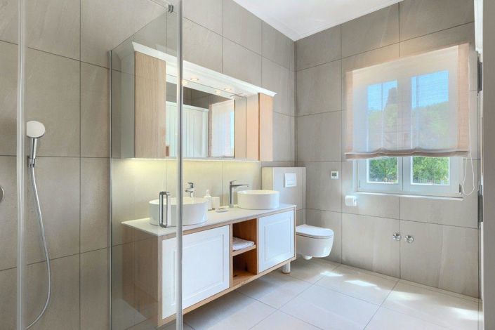 Image No.23-4 Bed Property for sale