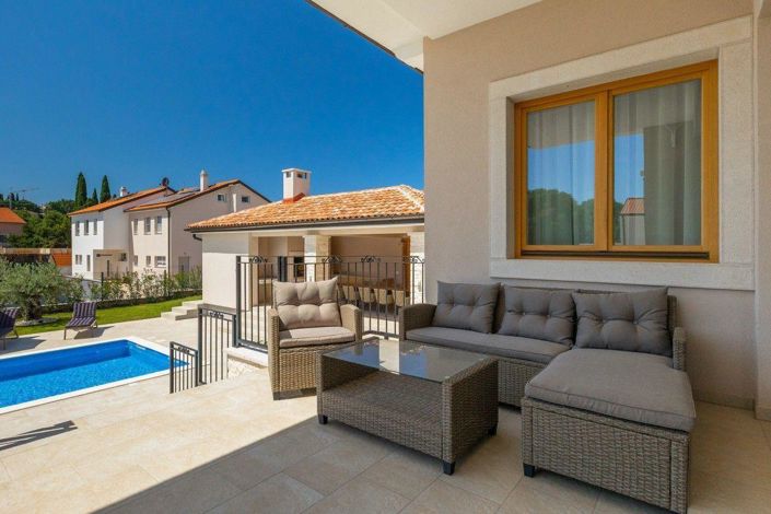 Image No.5-Propriété de 4 chambres à vendre à Rovinj