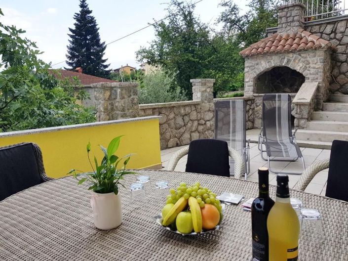 Image No.9-9 Bed Property for sale