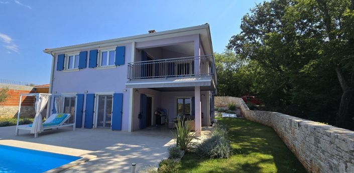 Image No.4-4 Bed Property for sale