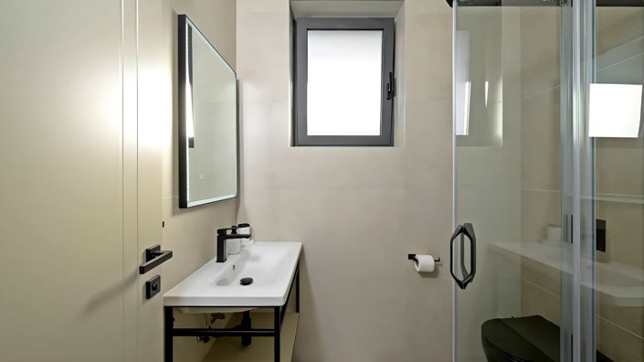 Image No.25-4 Bed Property for sale