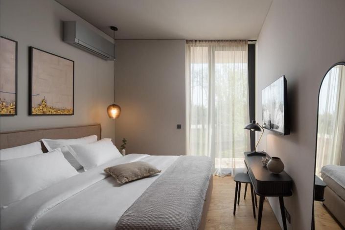 Image No.16-2 Bed Property for sale