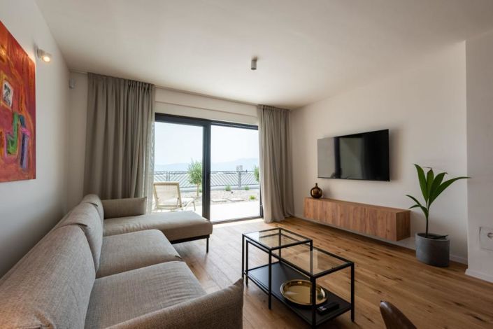 Image No.7-3 Bed Property for sale