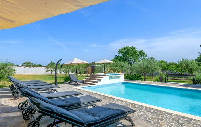 Image No.14-4 Bed Property for sale