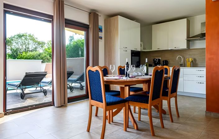 Image No.24-4 Bed Property for sale