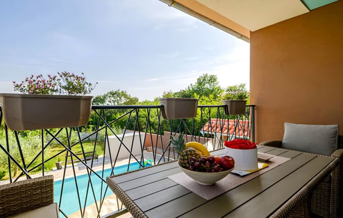 Image No.6-4 Bed Property for sale