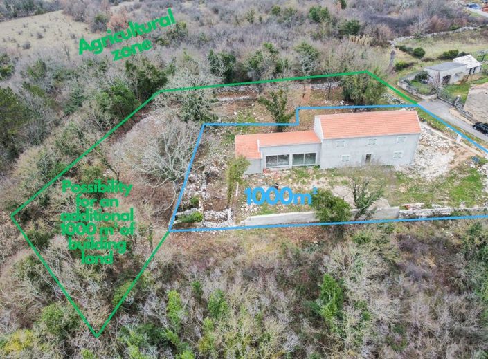 Image No.4-4 Bed Property for sale