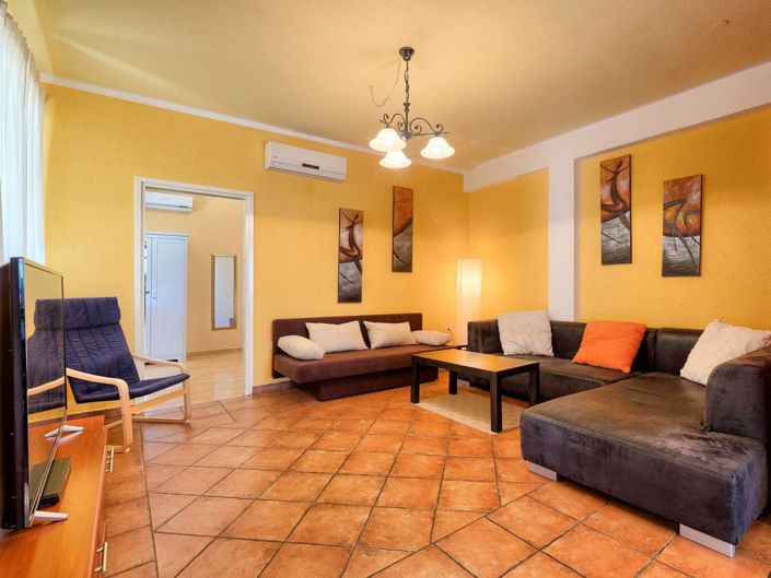 Image No.17-Propriété de 5 chambres à vendre à Buje