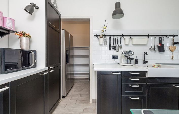 Image No.16-4 Bed Property for sale