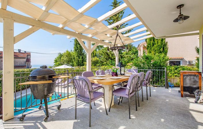 Image No.8-4 Bed Property for sale