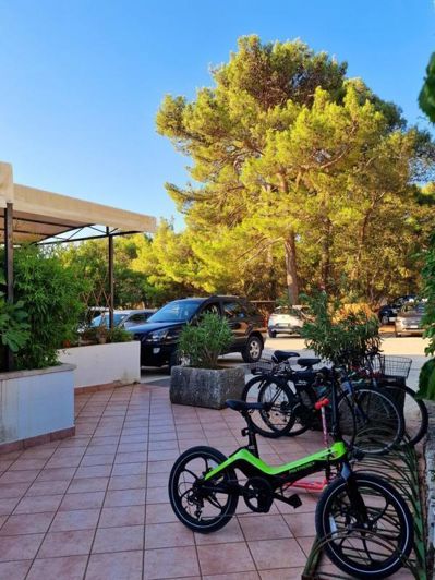 Image No.13-16 Bed Property for sale