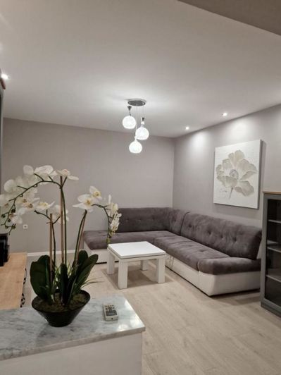 Image No.5-16 Bed Property for sale