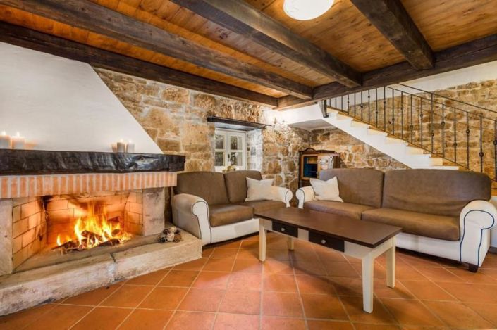 Image No.16-3 Bed Property for sale