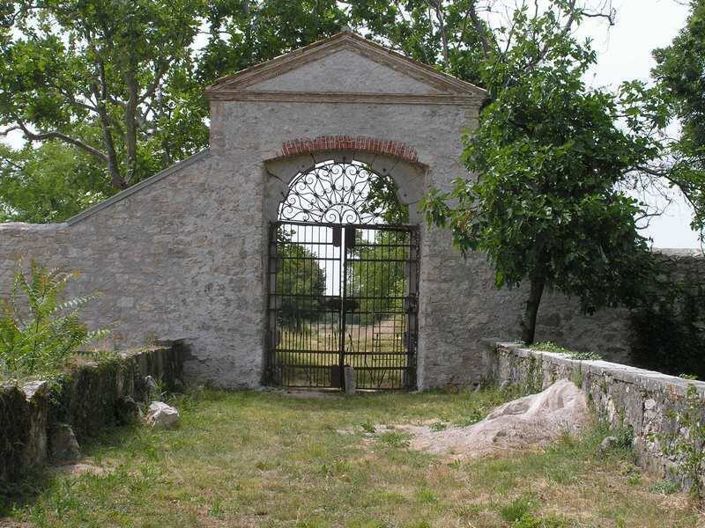 Image No.20-50 Bed Property for sale