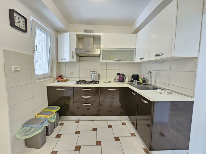 Image No.14-8 Bed Property for sale