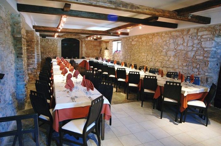 Image No.17-50 Bed Property for sale