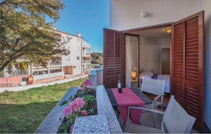 Image No.7-10 Bed Property for sale