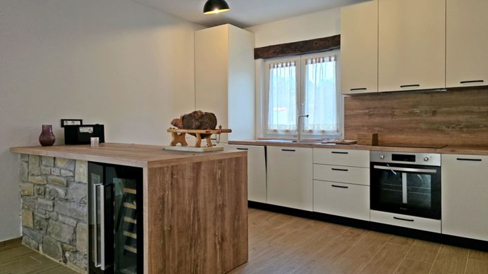 Image No.14-2 Bed Property for sale