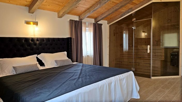 Image No.17-2 Bed Property for sale