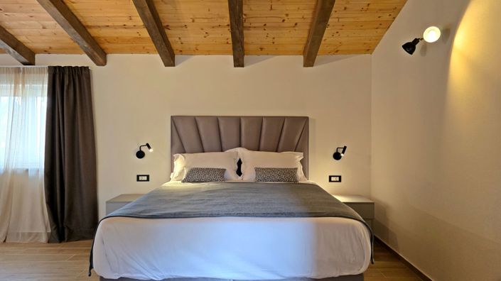 Image No.23-2 Bed Property for sale