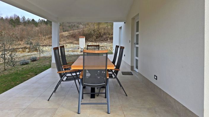 Image No.5-2 Bed Property for sale