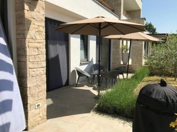 135686-523144