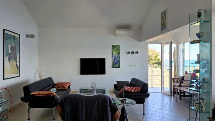 Image No.18-4 Bed Property for sale