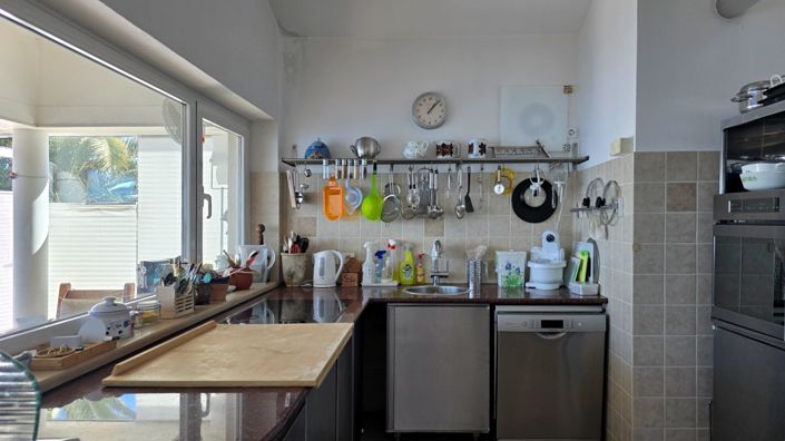 Image No.20-4 Bed Property for sale