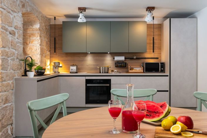 Image No.14-3 Bed Property for sale