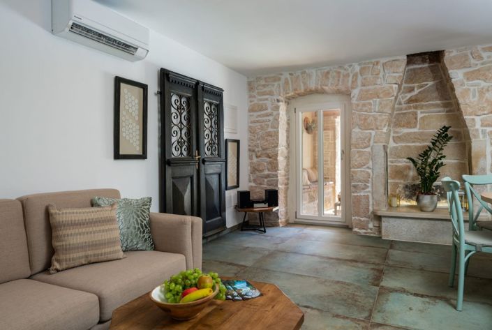 Image No.20-3 Bed Property for sale