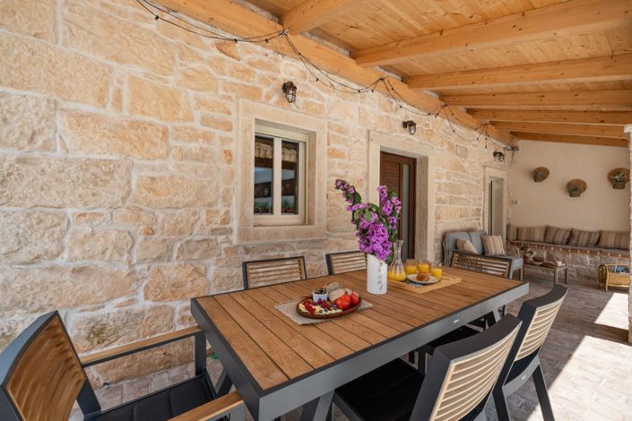 Image No.7-3 Bed Property for sale