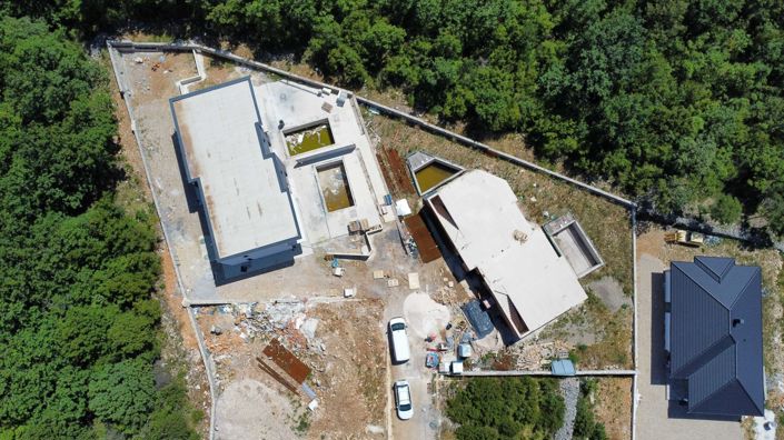 Image No.3-3 Bed Property for sale