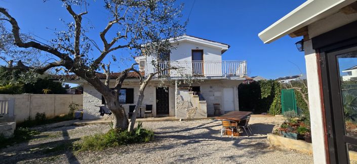 Image No.1-Propriété de 4 chambres à vendre à Umag