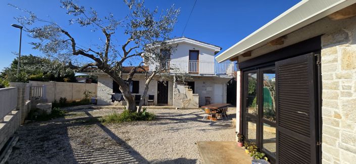 Image No.5-4 Bed Property for sale