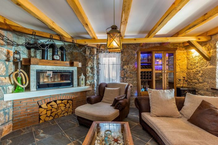 Image No.11-2 Bed Property for sale