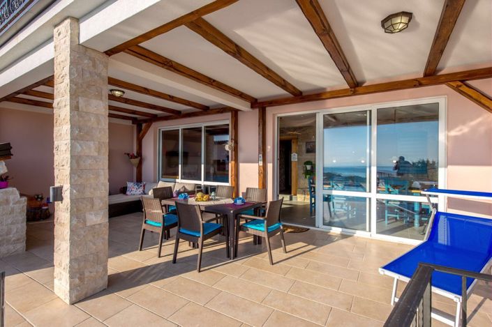 Image No.8-2 Bed Property for sale