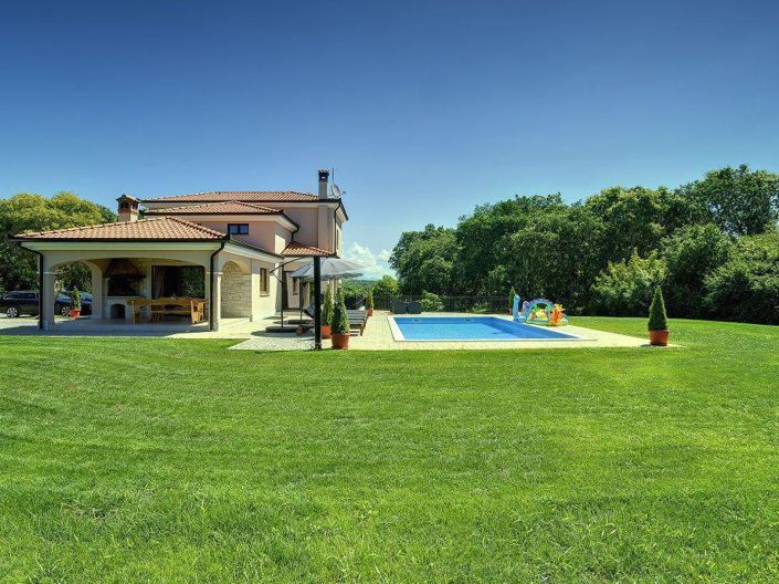 Image No.1-Propriété de 4 chambres à vendre à Croatie