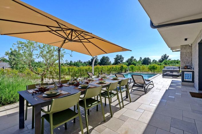 Image No.12-4 Bed Property for sale